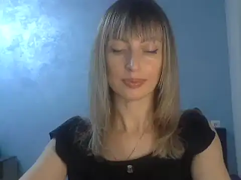 Snapshot of EffectMaya chatting on January 29, 2025, 7:22 pm EffectMaya online show from January 29, 2025, 7:22 pm