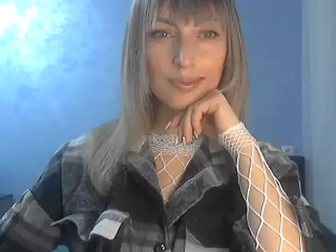 Snapshot of EffectMaya chatting on February 8, 2025, 3:10 pm EffectMaya online show from February 8, 2025, 3:10 pm