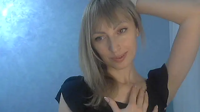 Snapshot of EffectMaya chatting on March 2, 2025, 6:19 pm EffectMaya online show from March 2, 2025, 6:19 pm