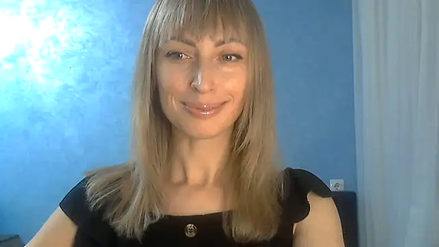 Snapshot of EffectMaya chatting on March 19, 2025, 6:34 pm EffectMaya online show from March 19, 2025, 6:34 pm