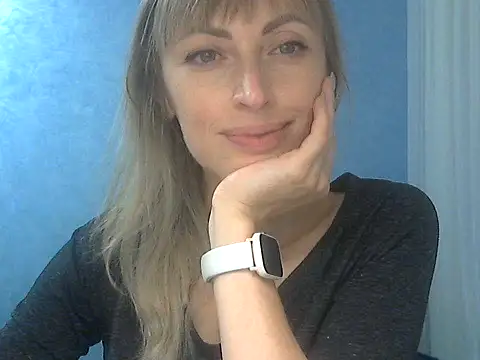 Snapshot of EffectMaya chatting on October 31, 2025, 4:08 pm EffectMaya online show from October 31, 2025, 4:08 pm