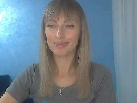 Snapshot of EffectMaya chatting on November 21, 2025, 6:39 pm EffectMaya online show from November 21, 2025, 6:39 pm