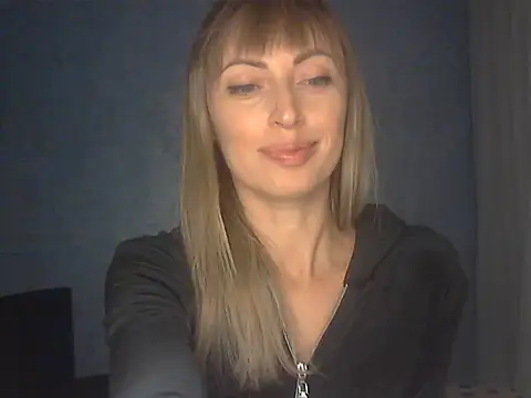 Snapshot of EffectMaya chatting on January 11, 2026, 6:02 pm EffectMaya online show from January 11, 2026, 6:02 pm