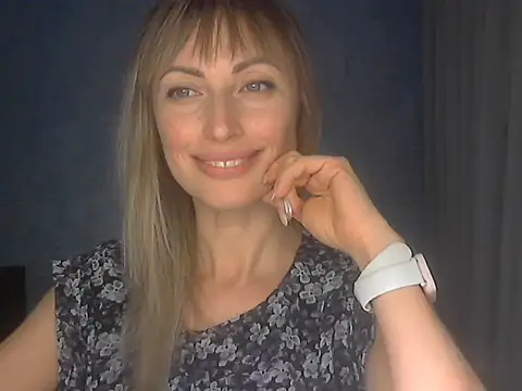 Snapshot of EffectMaya chatting on January 13, 2026, 4:23 pm EffectMaya online show from January 13, 2026, 4:23 pm