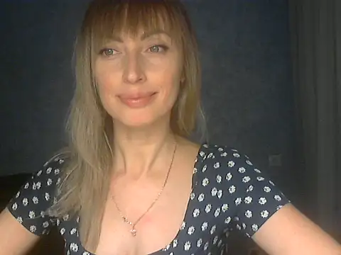 Snapshot of EffectMaya chatting on February 4, 2026, 3:18 pm EffectMaya online show from February 4, 2026, 3:18 pm