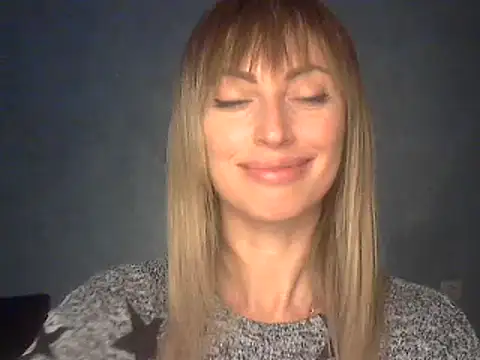 Snapshot of EffectMaya chatting on February 11, 2026, 7:08 pm EffectMaya online show from February 11, 2026, 7:08 pm