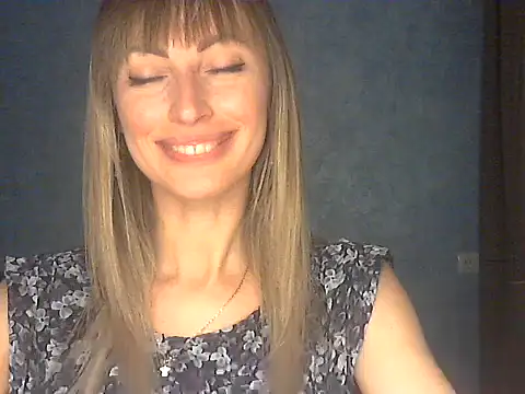 Snapshot of EffectMaya chatting on March 5, 2026, 6:15 pm EffectMaya online show from March 5, 2026, 6:15 pm