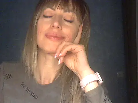 Snapshot of EffectMaya chatting on March 24, 2026, 8:36 pm EffectMaya online show from March 24, 2026, 8:36 pm