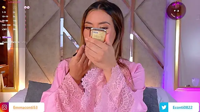 Snapshot of Emma-Conti chatting on February 28, 2025, 9:33 pm Emma-Conti online show from February 28, 2025, 9:33 pm