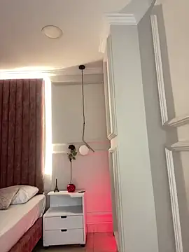 Snapshot of Emma-Conti chatting on March 5, 2025, 12:33 pm Emma-Conti online show from March 5, 2025, 12:33 pm