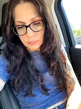 Snapshot of BeautifulMesss chatting on September 19, 2025, 5:35 pm BeautifulMesss online show from September 19, 2025, 5:35 pm