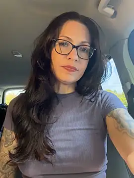 Snapshot of BeautifulMesss chatting on October 7, 2025, 3:31 pm BeautifulMesss online show from October 7, 2025, 3:31 pm