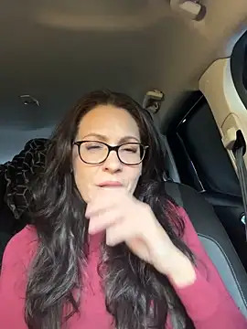 Snapshot of BeautifulMesss chatting on November 9, 2025, 3:10 pm BeautifulMesss online show from November 9, 2025, 3:10 pm