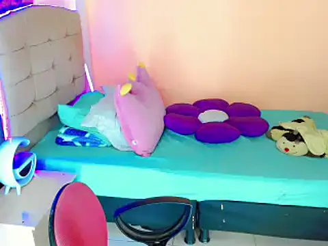 TaylorMon online show from February 14, 2025, 8:15 pm