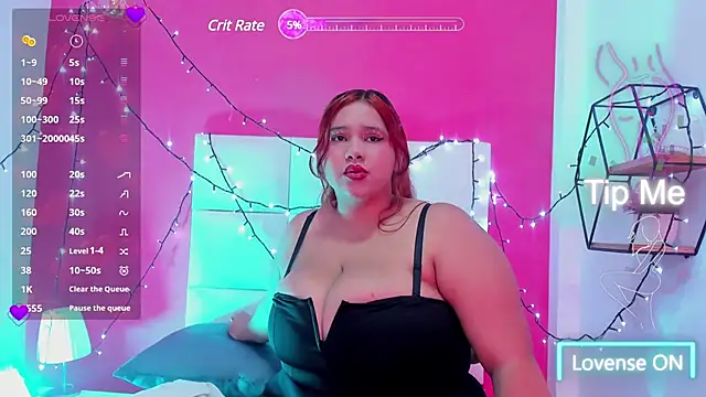 Alanna hot3 online show from February 28, 2025, 7:35 pm