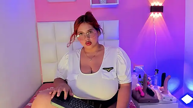 Alanna hot3 online show from October 16, 2025, 7:26 pm