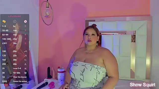 Alanna hot3 online show from February 4, 2026, 7:31 pm