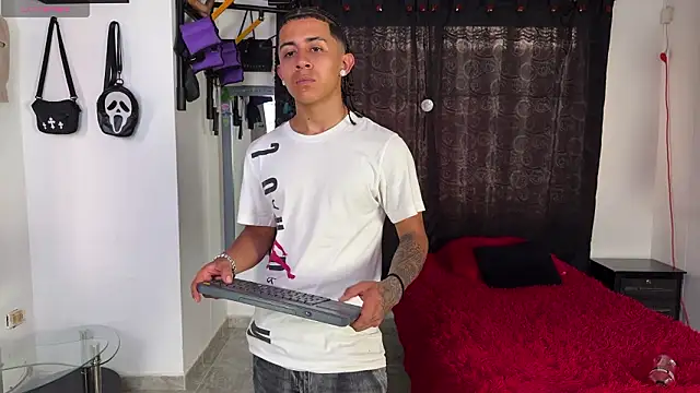 Snapshot of jokergc_2 chatting on February 5, 2026, 9:19 pm jokergc 2 online show from February 5, 2026, 9:19 pm