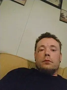 dadyyD95 online show from March 25, 2026, 8:31 am