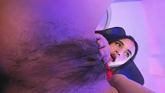 Jasmin Skinny online show from October 5, 2025, 3:05 am