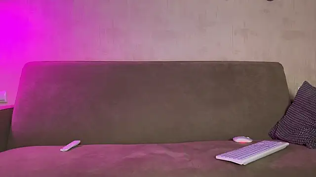 weshycouple online show from February 13, 2026, 7:10 pm