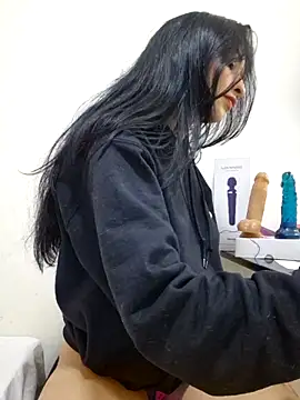 Snapshot of Calypso226 chatting on November 13, 2025, 11:47 pm Calypso226 online show from November 13, 2025, 11:47 pm