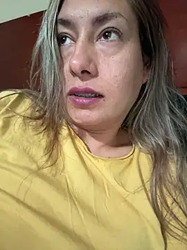 Snapshot of xLadyScarlettx chatting on February 7, 2025, 2:29 am xLadyScarlettx online show from February 7, 2025, 2:29 am