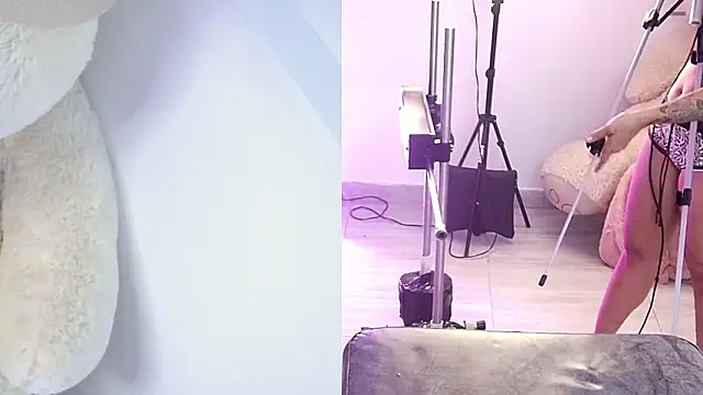 sara smith45 online show from March 22, 2026, 7:50 pm