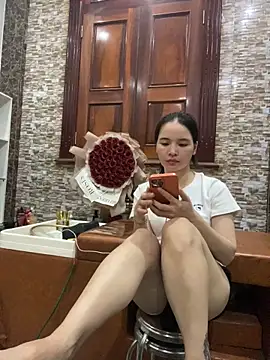 LiLi-Kirix99 online show from June 7, 2026, 12:31 pm