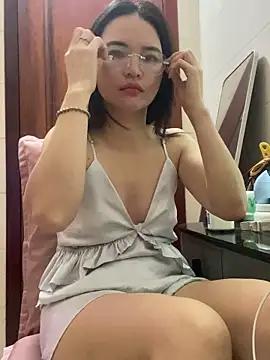 LiLi-Kirix99 online show from June 8, 2026, 6:41 pm