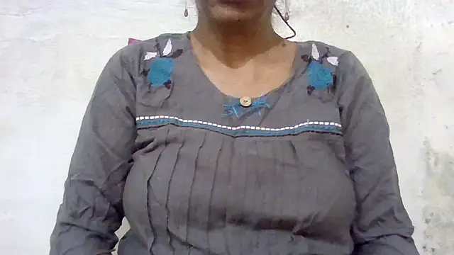 Snapshot of Rasika_Chennai69 chatting on December 19, 2024, 9:38 pm Rasika Chennai69 online show from December 19, 2024, 9:38 pm