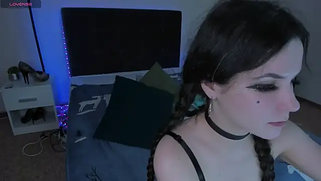 CassieEvans online show from December 15, 2024, 6:40 am