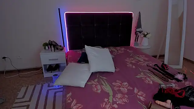 CassieEvans online show from January 18, 2025, 6:45 am