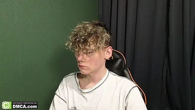 Snapshot of Keytaro chatting on February 7, 2026, 6:17 am Keytaro online show from February 7, 2026, 6:17 am