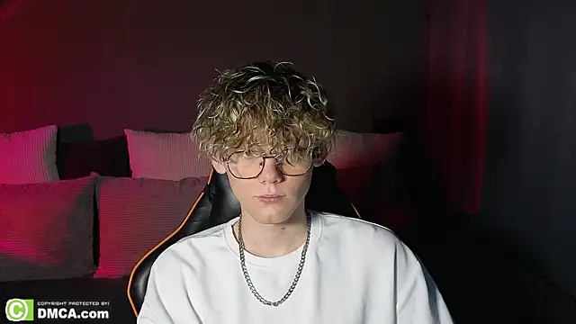 Keytaro online show from March 14, 2026, 11:54 pm