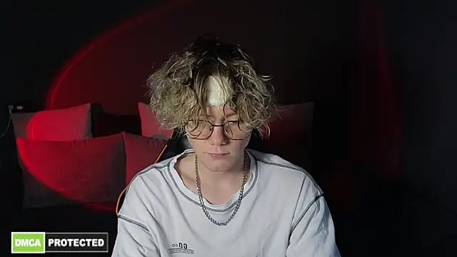 Keytaro online show from April 9, 2026, 4:12 am