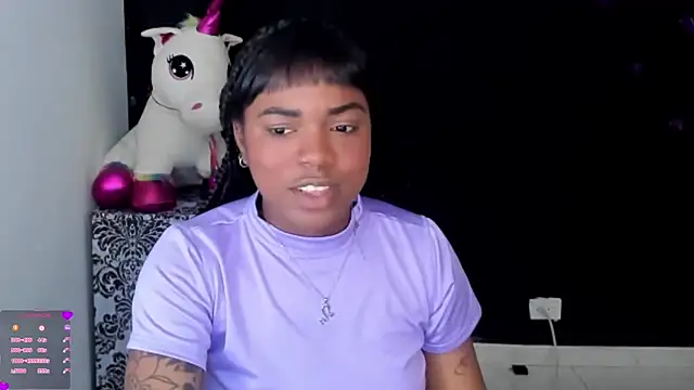 Marce 22 online show from November 4, 2025, 9:47 pm