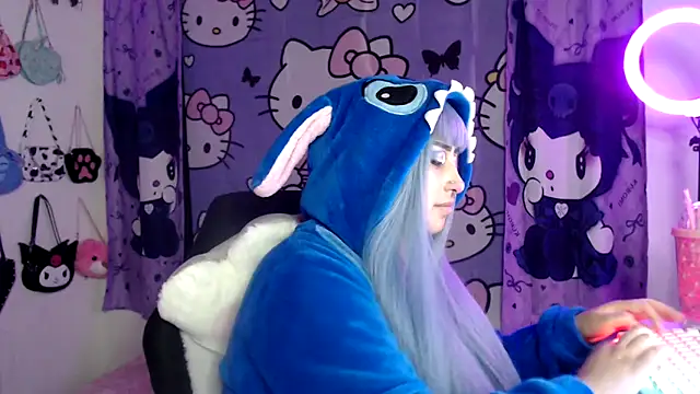 lussyevans24 online show from September 11, 2025, 6:02 am