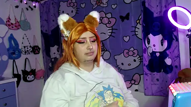 lussyevans24 online show from September 30, 2025, 4:50 am