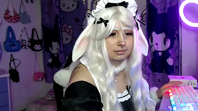 lussyevans24 online show from October 31, 2025, 3:18 am