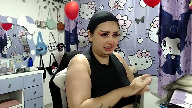 Snapshot of lussyevans24 chatting on February 20, 2026, 5:37 am lussyevans24 online show from February 20, 2026, 5:37 am