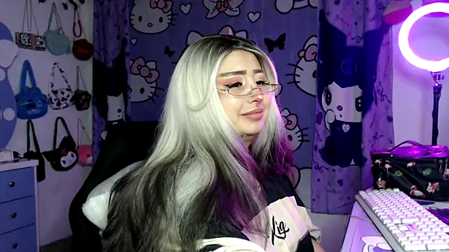 Snapshot of lussyevans24 chatting on February 26, 2026, 3:16 am lussyevans24 online show from February 26, 2026, 3:16 am