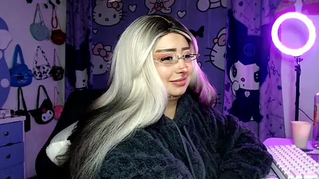 Snapshot of lussyevans24 chatting on March 2, 2026, 5:08 am lussyevans24 online show from March 2, 2026, 5:08 am