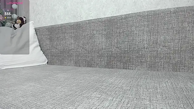 angelica marquise online show from September 21, 2025, 4:08 pm