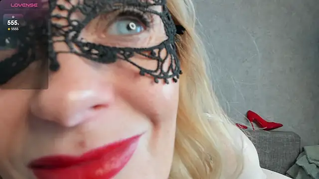 angelica marquise online show from November 17, 2025, 9:26 am