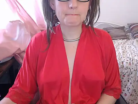 Snapshot of SofieStarlet chatting on June 29, 2026, 2:06 pm SofieStarlet online show from June 29, 2026, 2:06 pm