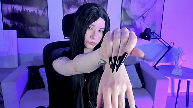 Snapshot of LexiWenford chatting on December 4, 2024, 2:53 am LexiWenford online show from December 4, 2024, 2:53 am