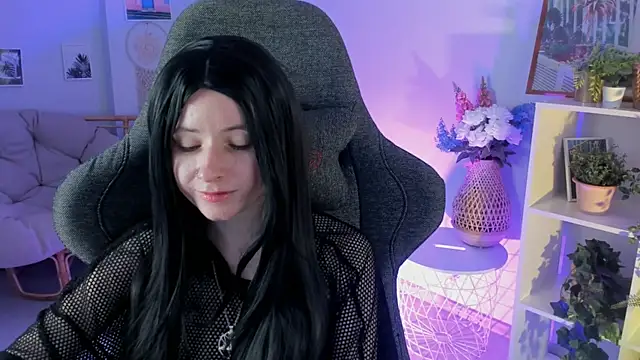 Snapshot of LexiWenford chatting on December 18, 2024, 6:10 am LexiWenford online show from December 18, 2024, 6:10 am