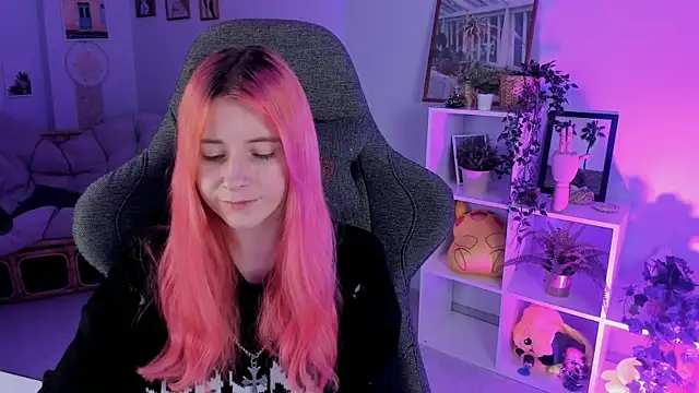 Snapshot of LexiWenford chatting on December 29, 2024, 8:44 am LexiWenford online show from December 29, 2024, 8:44 am