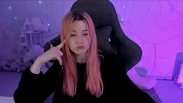 Snapshot of LexiWenford chatting on January 13, 2025, 9:19 am LexiWenford online show from January 13, 2025, 9:19 am